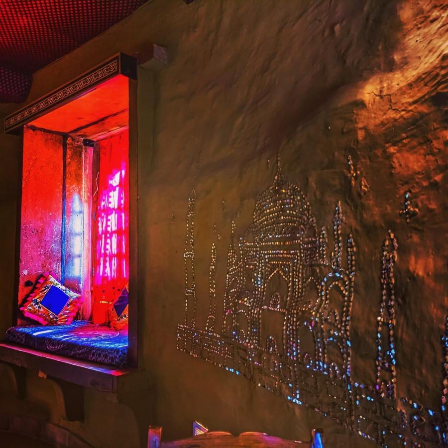 Mud Mirror Guesthouse Джайсалмер Екстериор снимка