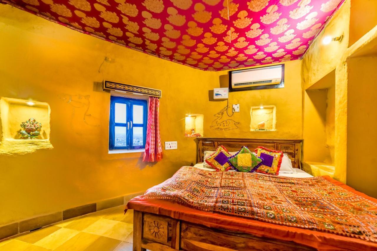Mud Mirror Guesthouse Джайсалмер Екстериор снимка